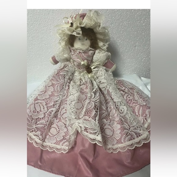 1993 Ozark Mtn Crafts Handmade Fabric Doll - Picture 7 of 15